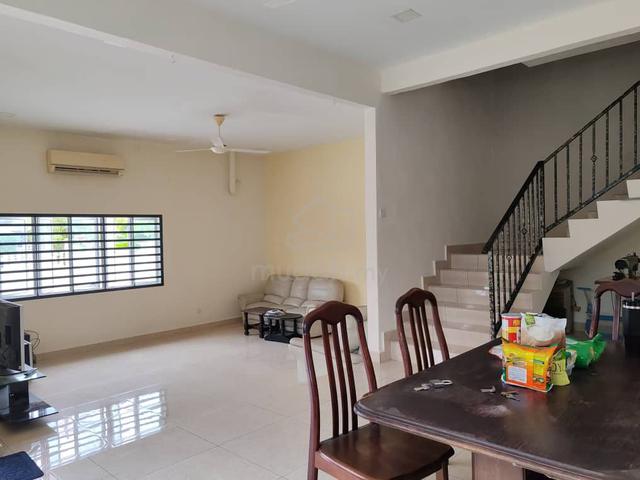 Taman Iskandar Near CIQ 2 Storey Semi d For Sale Pelangi Gated Johor 1