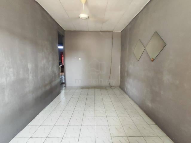 Freehold Teres Setingkat Taman Permai Impian Seremban 1
