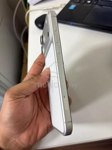 Iphone 17 ProMax Like New - photo 3 of 6