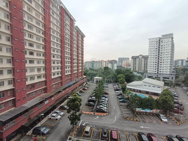 The Lumayan Apartment 1