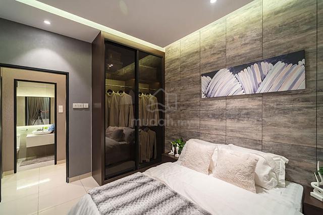 The WaterEdge Apartments @ Senibong Cove 1