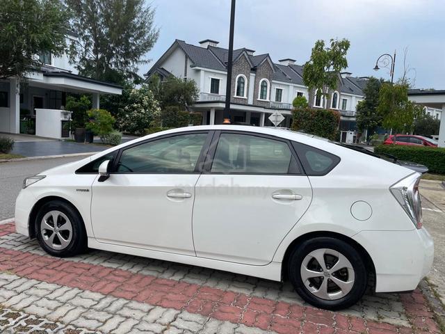 2013 Toyota PRIUS 1.8 LUXURY (HYBRID) ZVW30R - 3