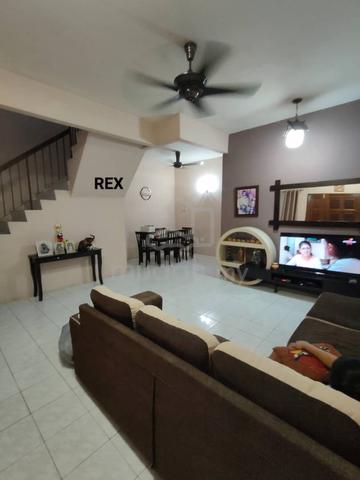 Facing Parking 2 Sty House Taman Saga Klang Simple Renovated For Sale 1