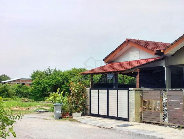 END LOT TERAS SETINGKAT FULLY RENOVATED, Bukit Baru, Melaka 1