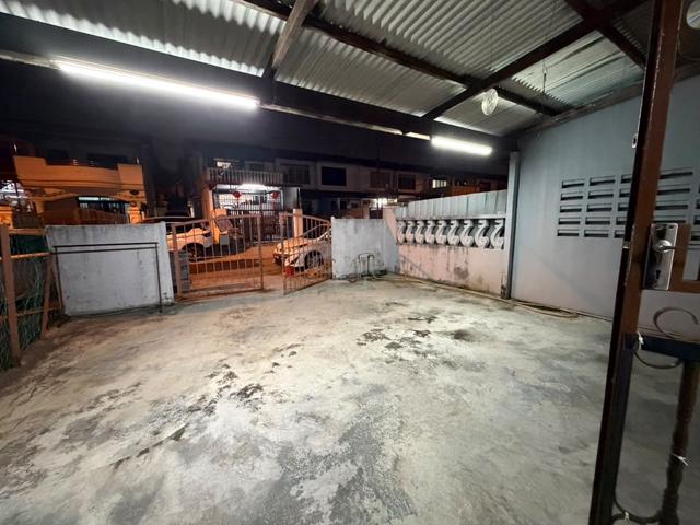 Single Storey Low Cost @ Johor Jaya|2Bed1Bath|Partial Furnished| 1
