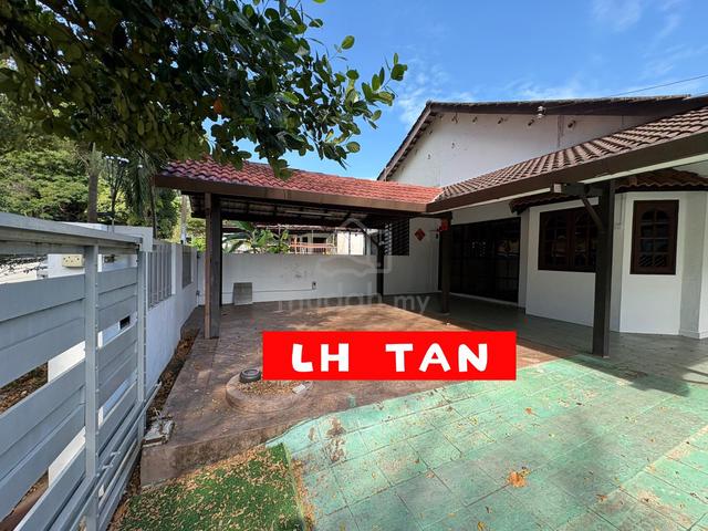 Lembah Permai 1 Storey Semi-D for commercial use facing main road 1
