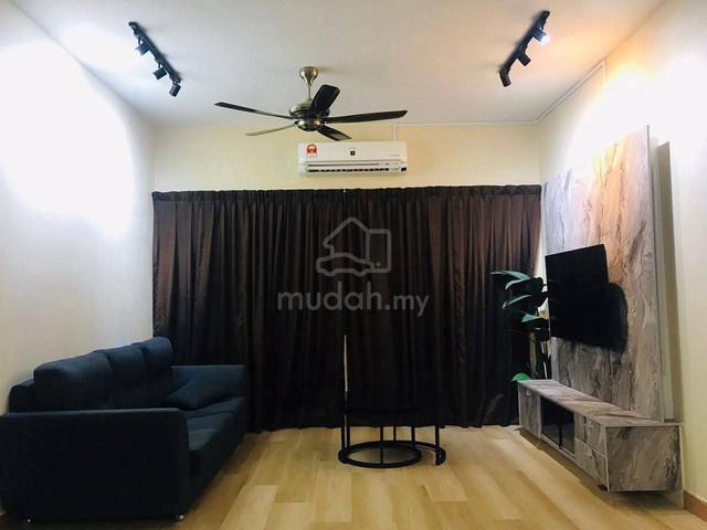 FULLY FURNISHED GATED GUARDED Saujana Suria Townhouse,Prima Saujana 1