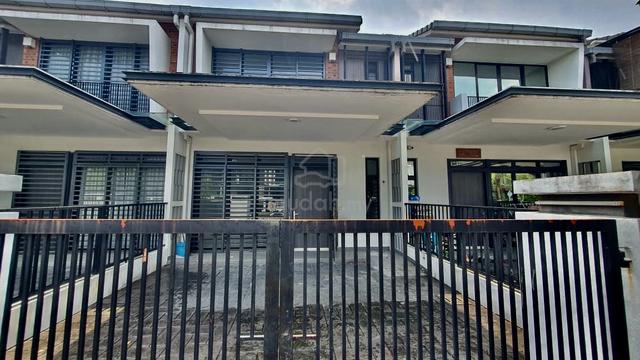 NEAR MALL & CENTRAL PARK Double Storey Terrace Elmina West Shah Alam 1