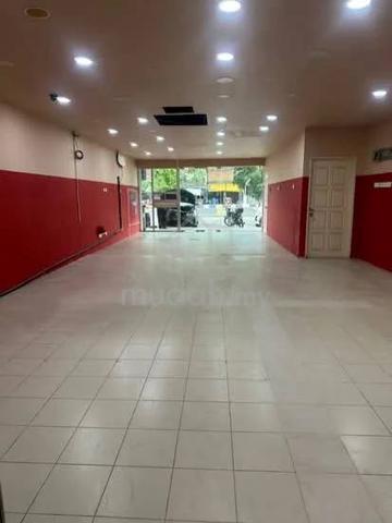 Very Nice location shop for rent 1