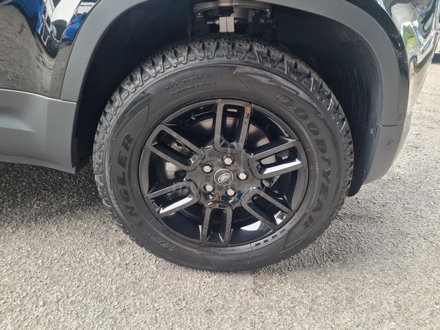 2023 Land Rover Defender 2.0L 110Se MERIDIAN SOUND - 5
