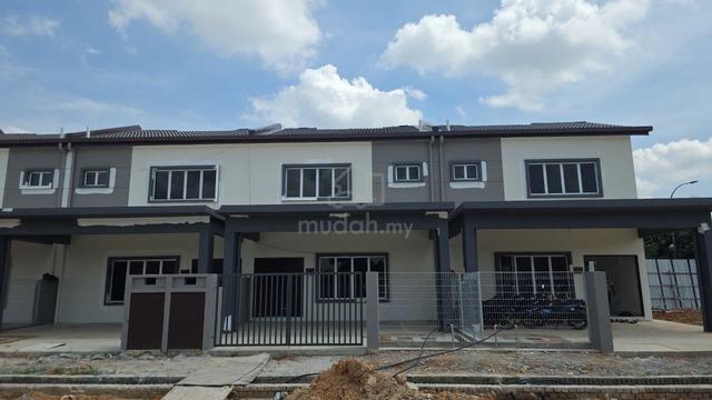 Double Storey Teres Shah Alam Seksyen 30 Full Loan & Free SPA , MOT 1