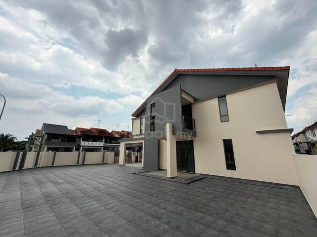 Monthly RM1.8k !!! Full Loan Luxury 2 sty Landed near Sepang Serimas 1
