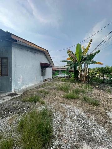 [Facing Open] Corner Lot Taman Merlimau Batu Gajah Pasir untuk dijual 3