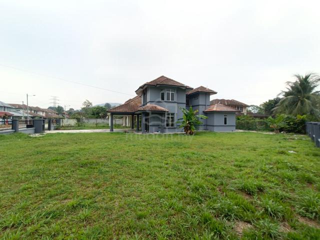 (CORNER) BUNGALOW HOUSE Taman Tasik Semenyih Diamond City Jalan Broga 1