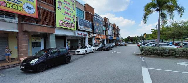Kajang Metro Avenue Ground Floor Shop, Facing Yu Hua Main Entrance -  Commercial Property for rent in Kajang, Selangor