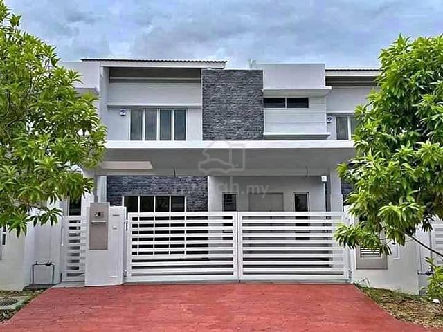 22x85 Double Storey Superlink, gated guarded, Alam Impian 1