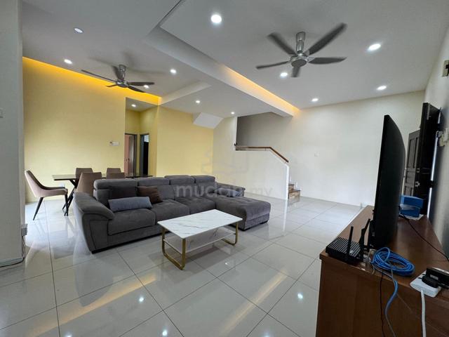 Double storey Semi D Tiaraville Ayer Keroh Melaka 1