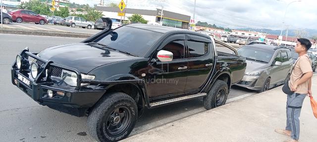 2012 Mitsubishi TRITON 2.5 LITE KA4TNJNMR - 3