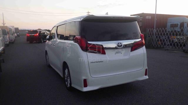 2021 Toyota ALPHARD 2.5 S 8 Seater - 3