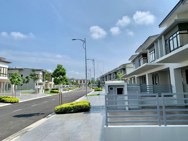 Rumah 2 tingkat di Cyberjaya (partially furnished) 1