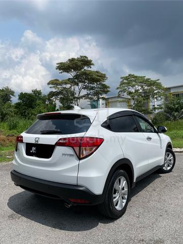 2015 HRV V 1 owner sahaja no repair needed just go - 4