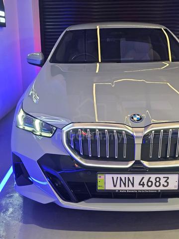 Bmw I5 EDRIVE40 M SPORT G60 Local Cbu Germany Grey - 3