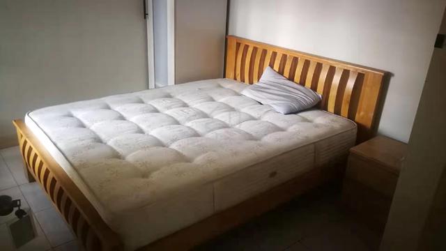 Medium room at Metropolitan Square condo 1