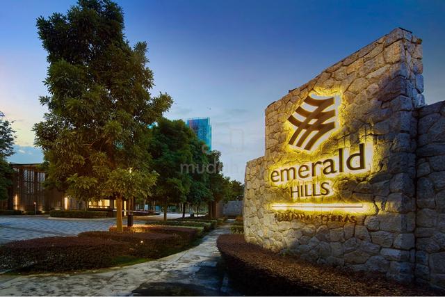 Emerald Hills 1