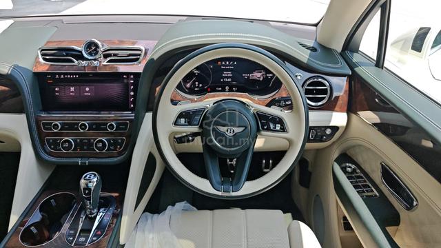2021 Bentley BENTAYGA 4.0 V8 Ready stock Unreg - 4