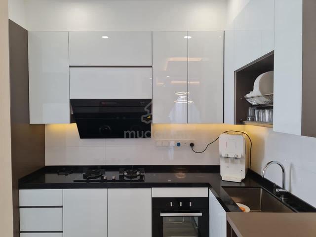 Queens Residences Q1 @ Queens Waterfront 1