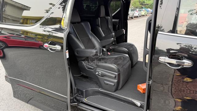 2017 Toyota VELLFIRE 2.5 AGH30R (A) - 4