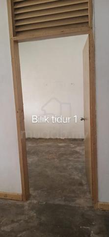 tiada alat perabut. 1