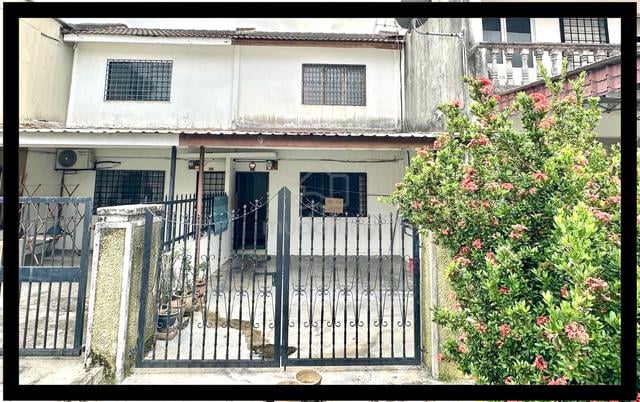 BOOKING 1K🔥 NEGO FACING OPEN 2 Storey Taman Melur Ampang 1