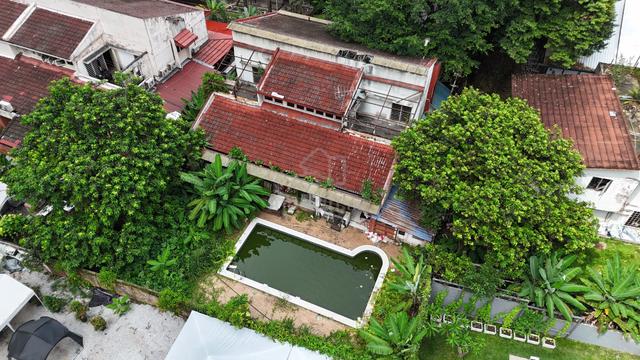 3 commercial bungalow off Jalan Ampang (need major renovation) 1