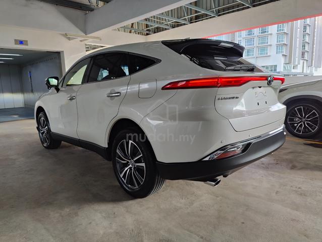 11K MILEAGE ONLY 2022 Toyota HARRIER 2.0 G OFFER - 2