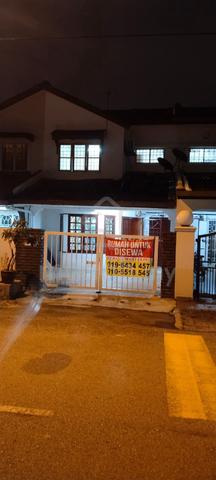 Opposite sunway pyramid, nearby brt mentari 1