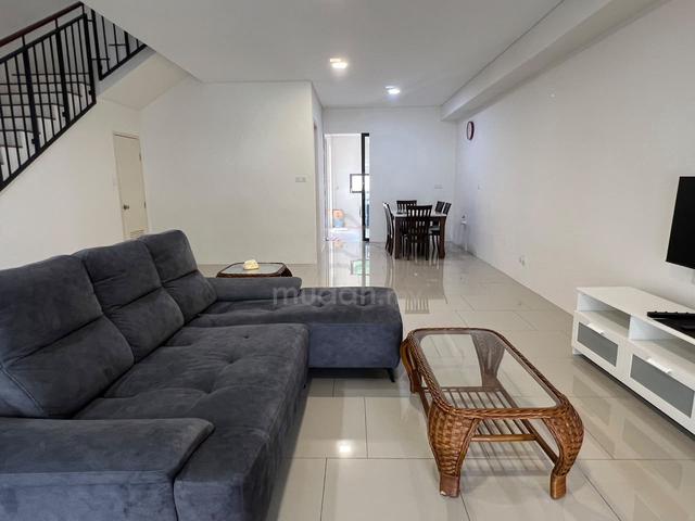 Guarded gated Nove 72 for rent @ Only opposite Tunku International Sch 1