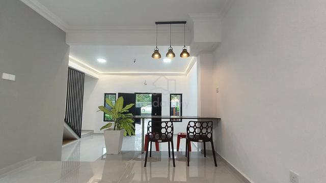 Bandar Sungai Long SL7【NEWLY RENO with ID】Gated Guarded 2-storey HOUSE 1