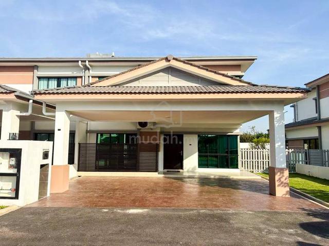 Kepala Batas Taman Nusa Cinta Setia Fontaines 2 Storey Semi D 1