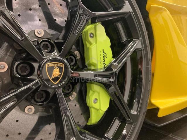 2025 Lamborghini REVUELTO 6.5 V12 APPROVE UNIT - 2