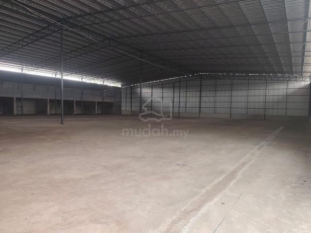 Warehouse For Rent at Changkat 1
