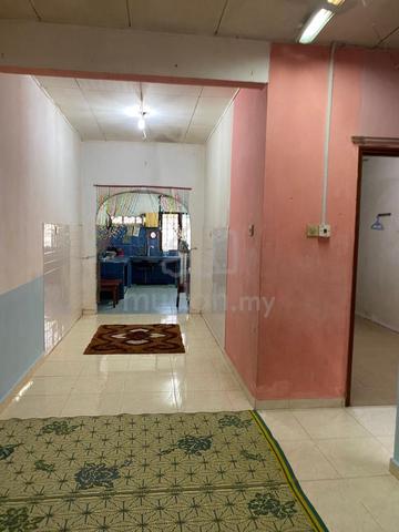 Pandang Tembak, Pengkalan Chepa 1