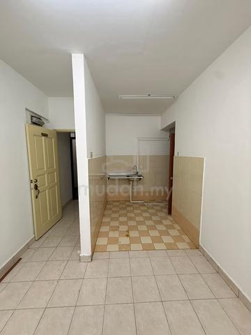 Sri Gotong Apartment 1