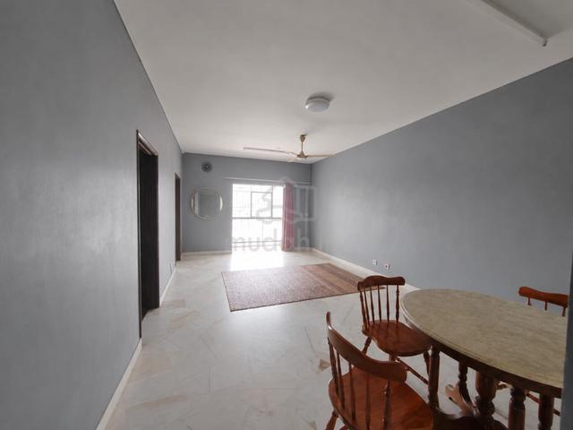 Desa View Towers Apartment 1