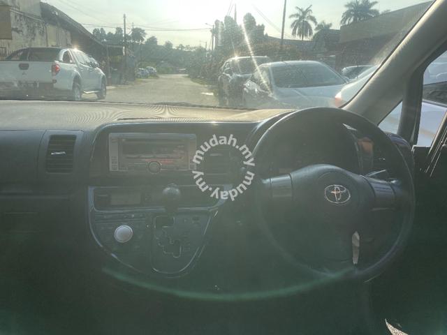 2006 Toyota WISH 2.0 G FACELIFT(A)NO PRO FEES - 5
