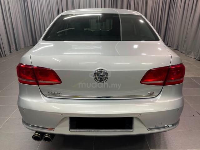 2012 Volkswagen Passat 1.8 TSI (A) Sedan - 5