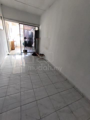 Bilik untuk disewa  1