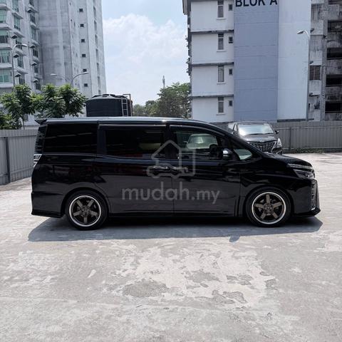2019 Toyota VOXY 2.0 ZS KIRAMEKI II (A) - 5