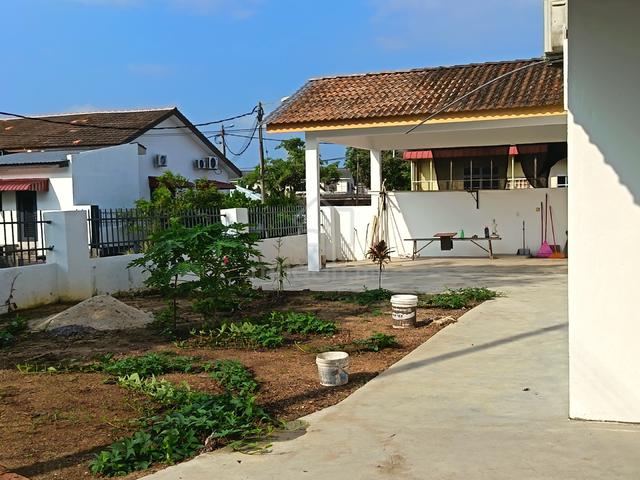 Corner Lot Single Storey for Sale 1