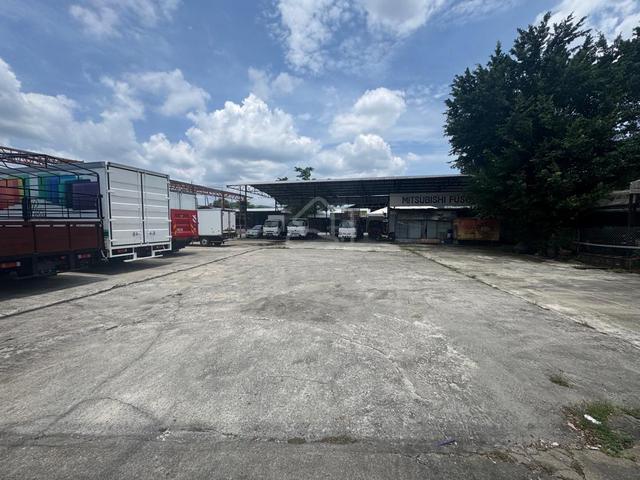 Selayang Commercial Land Facing Main Road For Rent 1